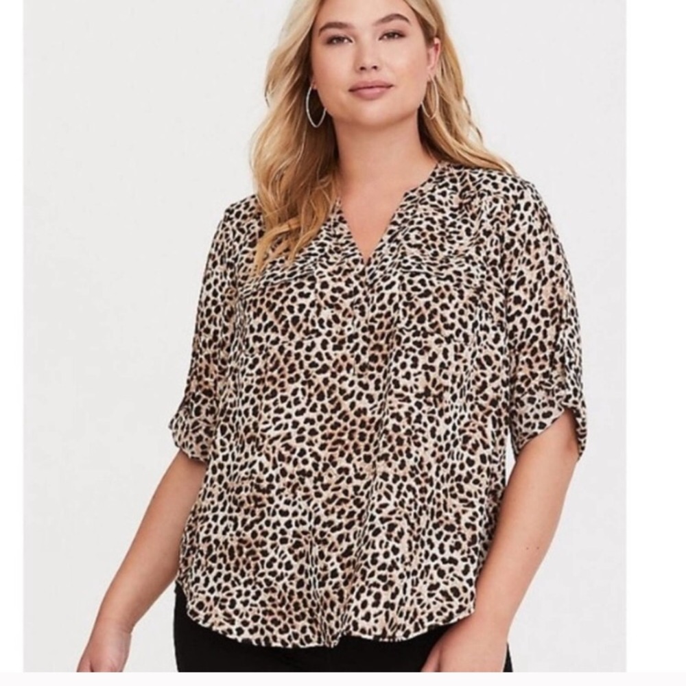 Torrid leopard animal print button down 2X